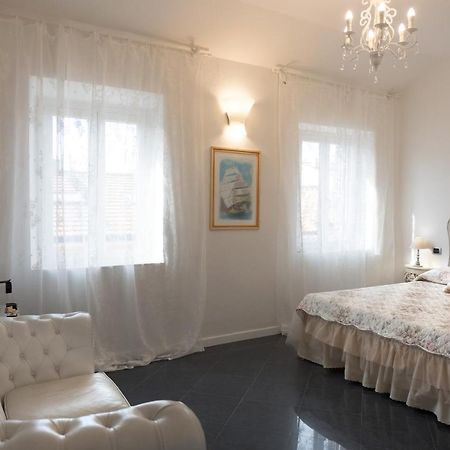Artemisia Apartment Viareggio Exterior photo
