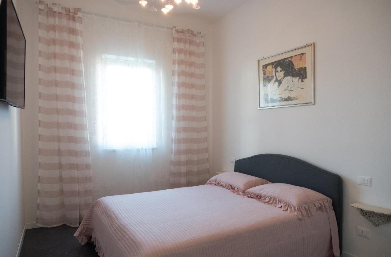 Artemisia Apartment Viareggio Exterior photo